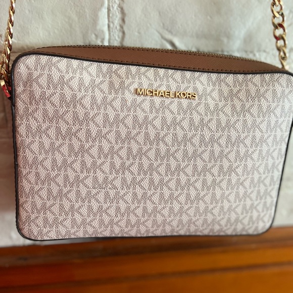 MK Crossbody - Picture 2 of 2